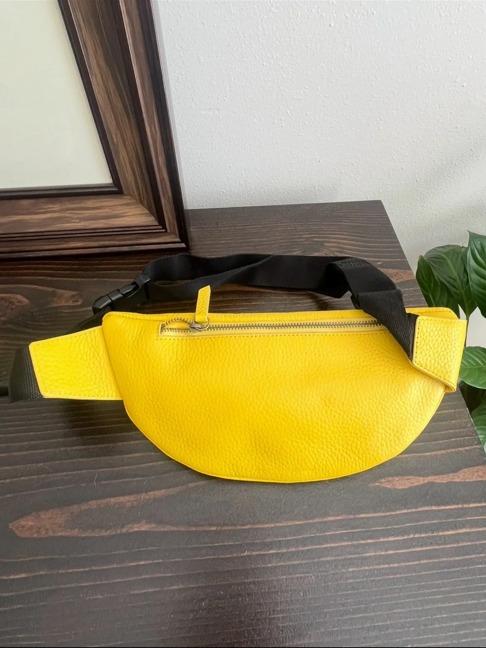 Melrose and Market Nordstrom yellow leather Fanny pack waist bag crossbody